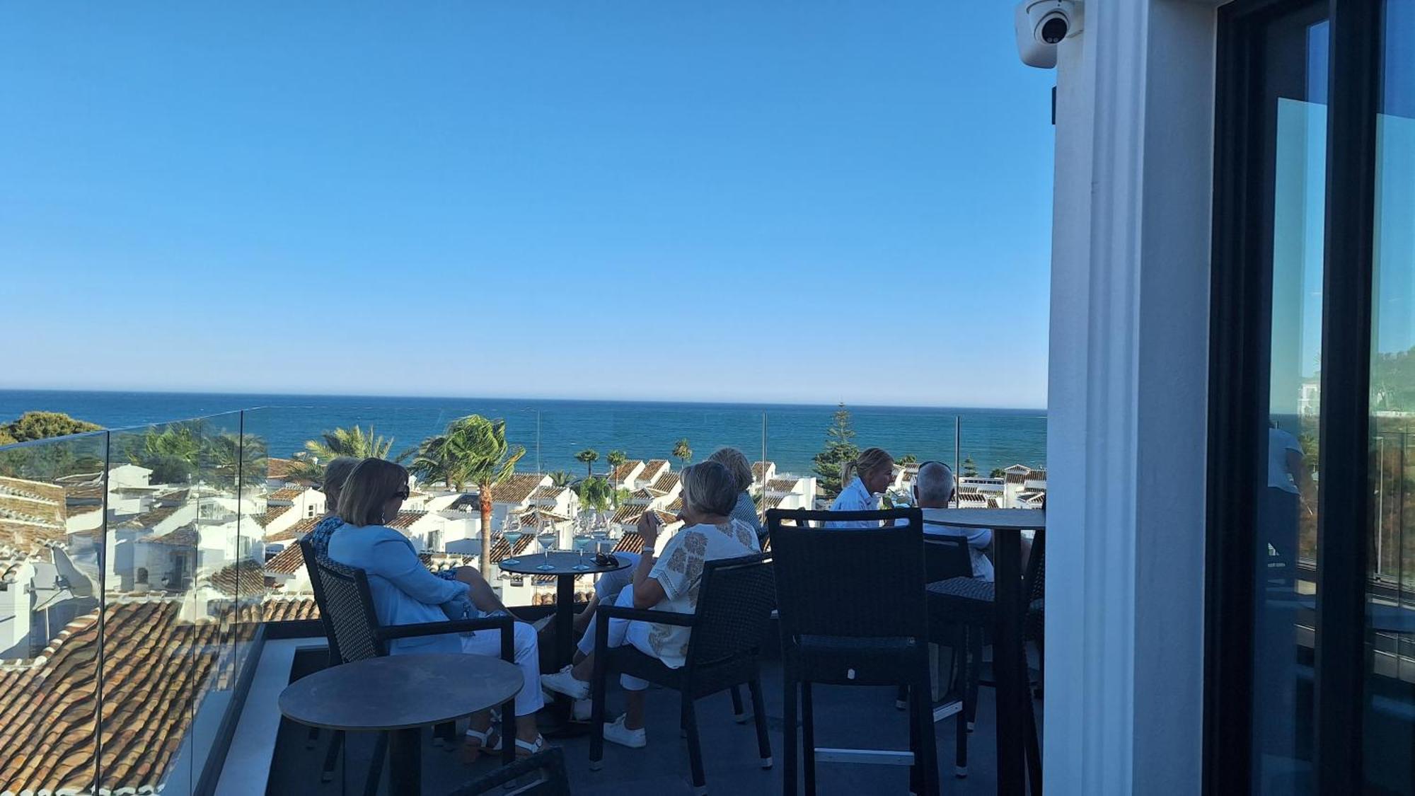 The Orange House Boutique Hotel And Upstairs Rooftop Bar Center Of La Cala De Mijas 100M From The Beach Exterior photo