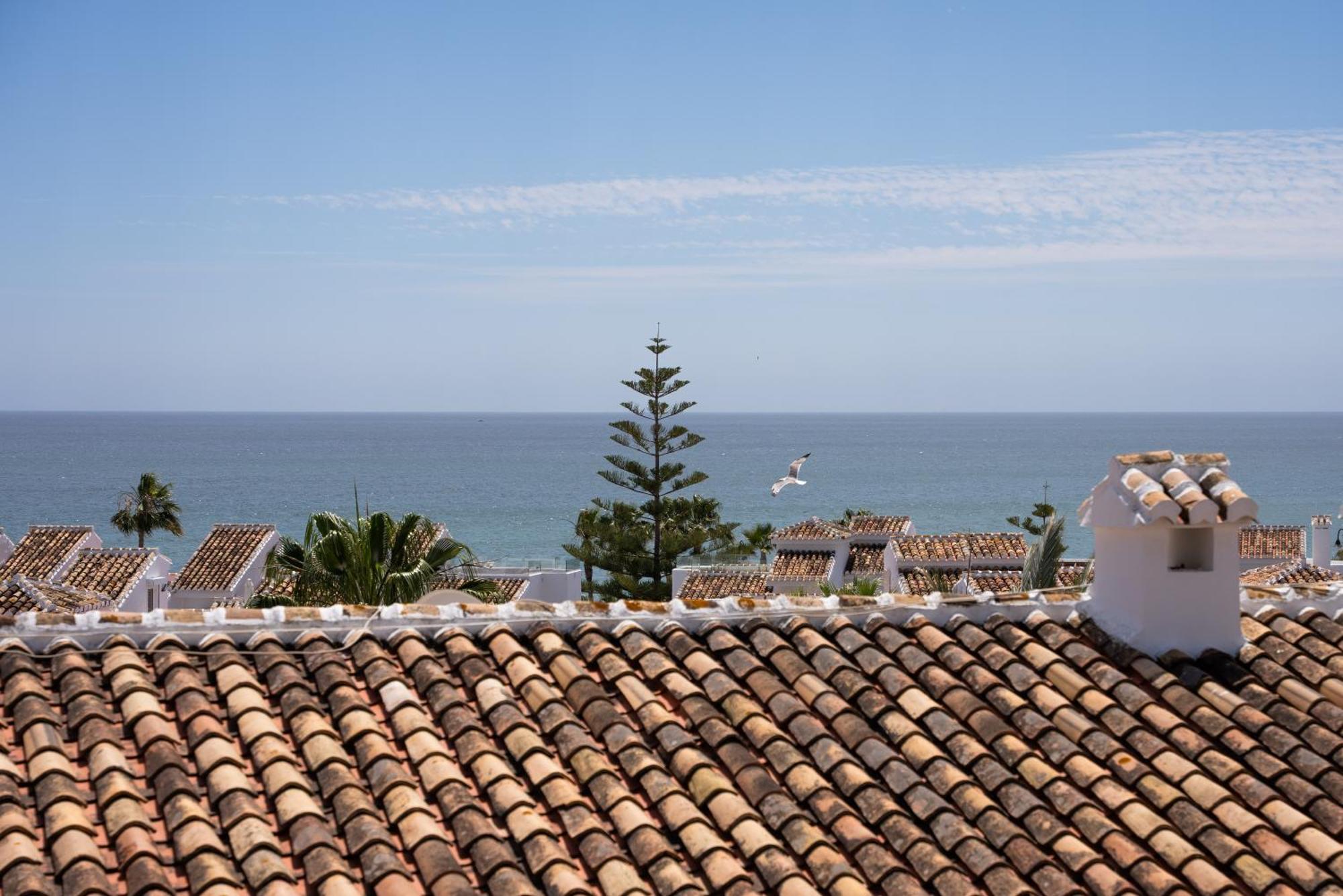 The Orange House Boutique Hotel And Upstairs Rooftop Bar Center Of La Cala De Mijas 100M From The Beach Exterior photo