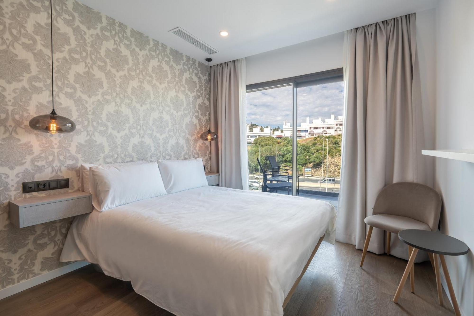 The Orange House Boutique Hotel And Upstairs Rooftop Bar Center Of La Cala De Mijas 100M From The Beach Exterior photo