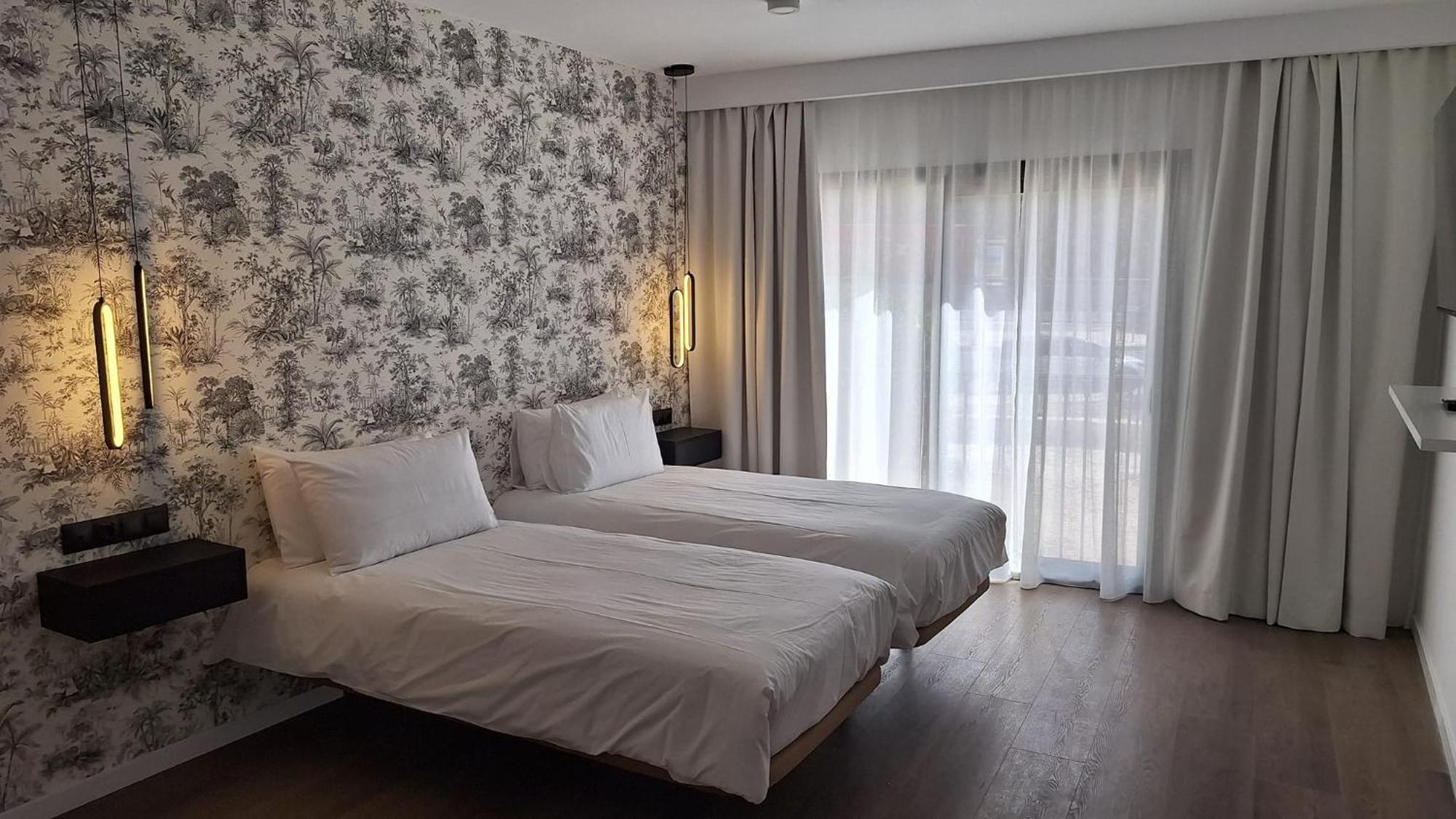 The Orange House Boutique Hotel And Upstairs Rooftop Bar Center Of La Cala De Mijas 100M From The Beach Room photo