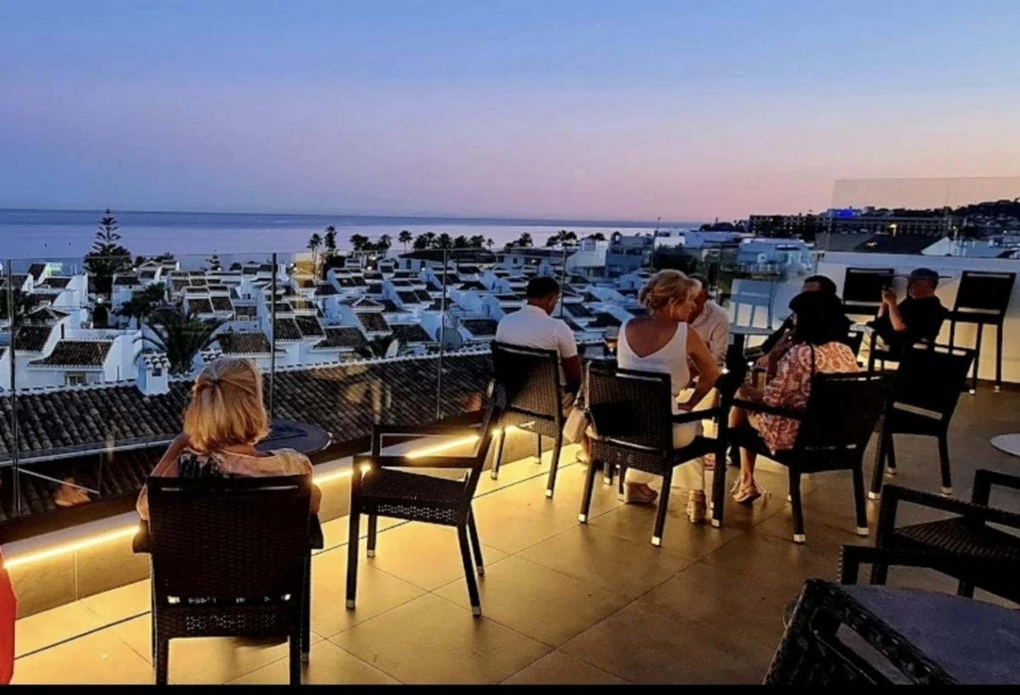 The Orange House Boutique Hotel And Upstairs Rooftop Bar Center Of La Cala De Mijas 100M From The Beach Exterior photo